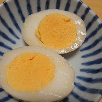こんばんは☆
フライングです(^^;
１日しか経過していないのに待ちきれず笑
１日目でも美味しいから明日が楽しみです!!
我が家、味付け卵が大好きなんです。